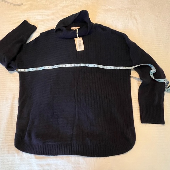 Como Vintage Sweater - Picture 6 of 8